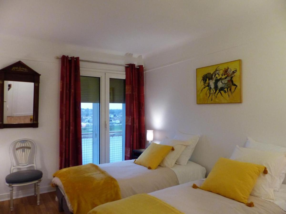 Appartement Panoramique Au Centre De Moulins Avec Terrasse, 2 Chambres, Et Equipements Modernes - Fr-1-489-412 Екстериор снимка